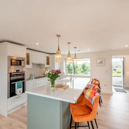 3 Bed In Cashel Oc-a32863 بيت للعطل *