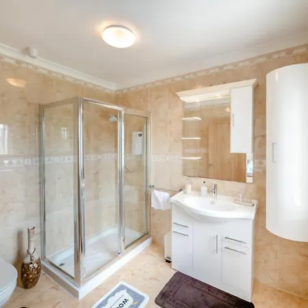 3 Bed In Cashel Oc-a32863 Holiday home *