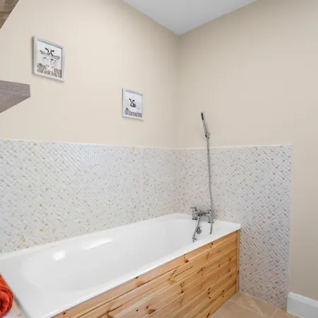 3 Bed In Cashel Oc-a32863