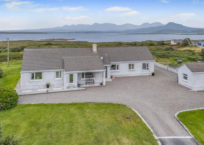 Holiday home 3 Bed In Cashel Oc-a32863 *